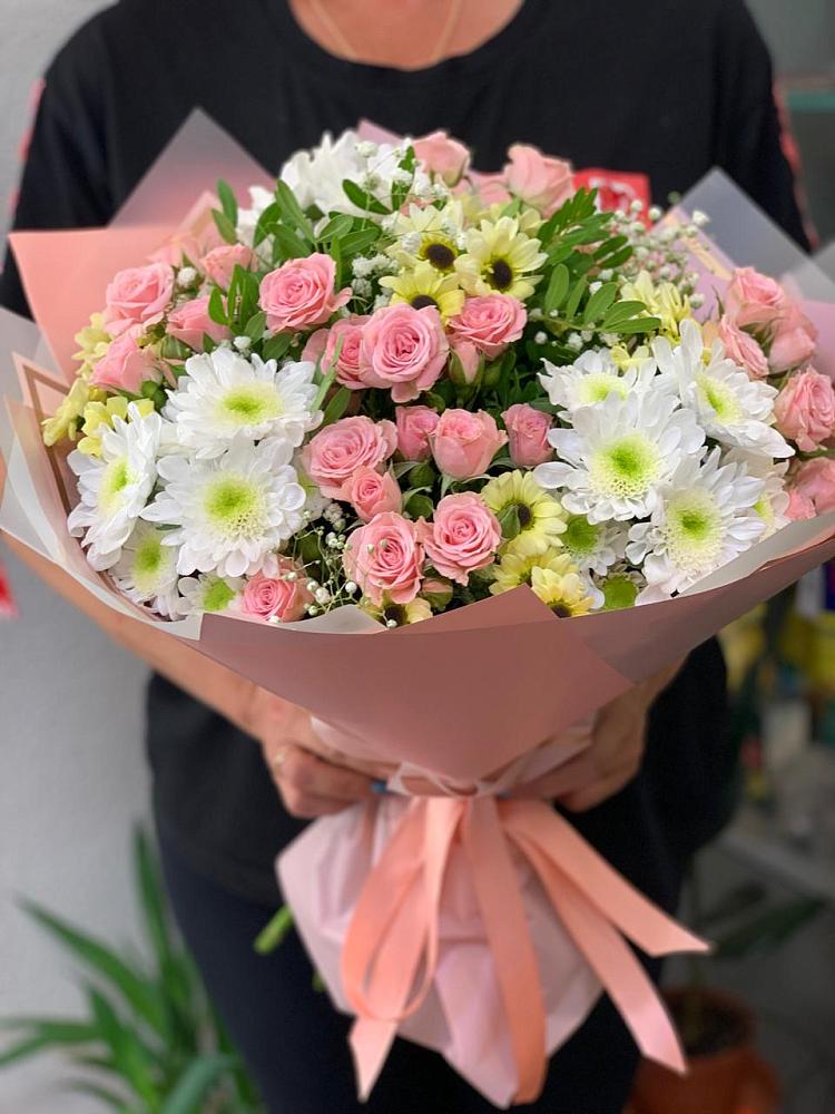 Букет цветов из: Розы и Хризантемы в Залесово