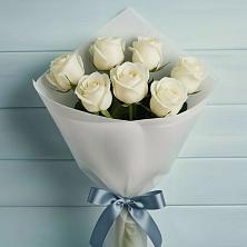 Букет 7 Белых роз Эдлесс Лав в Залесово
