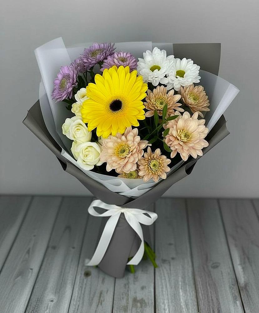 Букет цветов из: Розы, Герберы и Хризантемы в Залесово