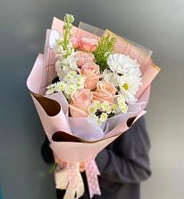 Букет цветов из:  Хризантемы и Розы в Залесово