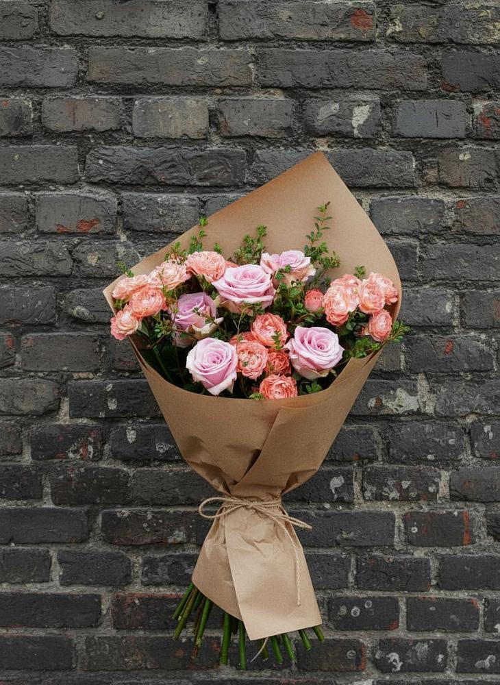 Букет цветов из: Розы в Залесово